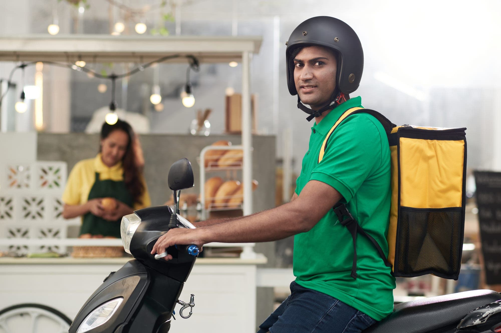 Meituan delivery rider, China's low-commission strategy enters Brazil